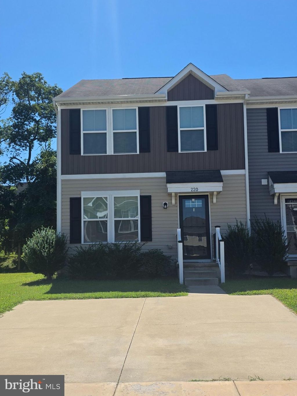 Photo of 220 Lady Bug Drive, DOVER, DE 19901 (MLS # DEKT2041180)