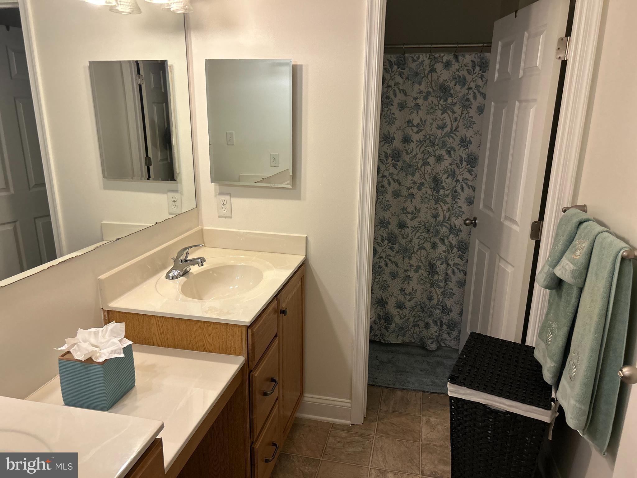 MERIDIAN CROSSING - Residential