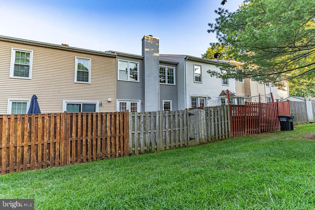 TOWNS OF FOREST HILLS - Residential Lease