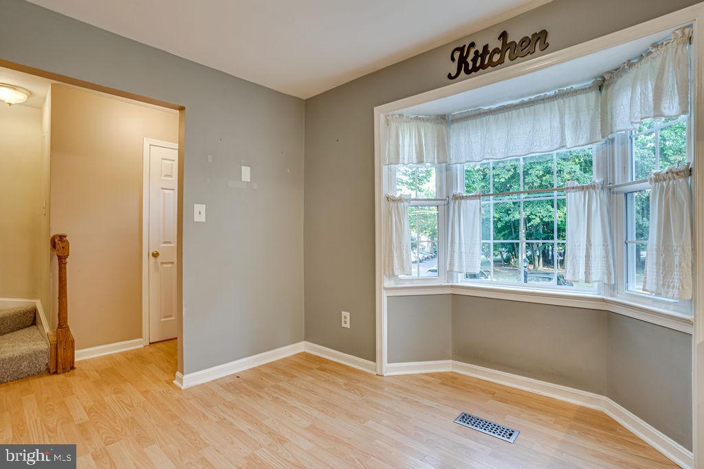 TOWNS OF FOREST HILLS - Residential Lease