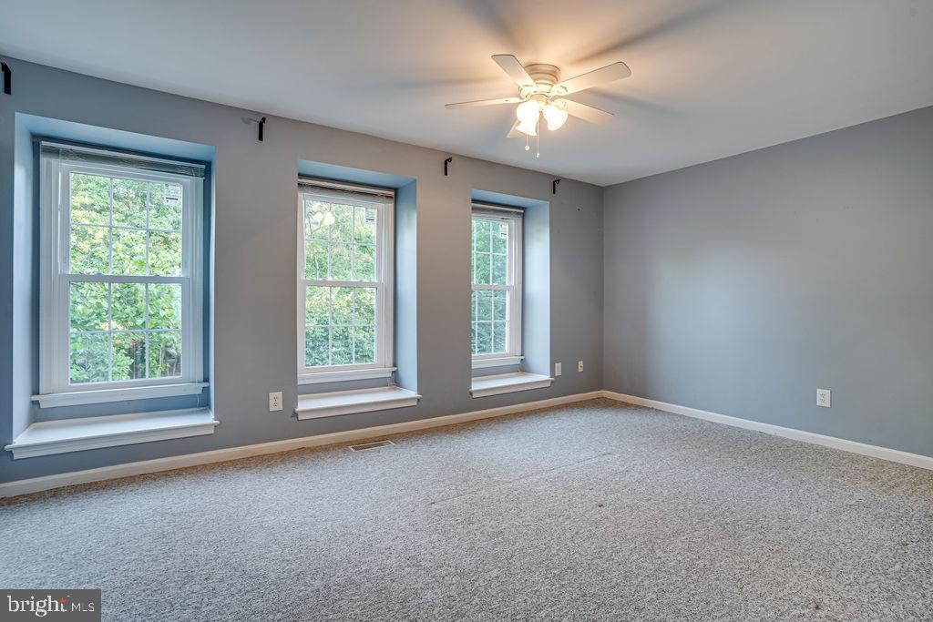 TOWNS OF FOREST HILLS - Residential Lease