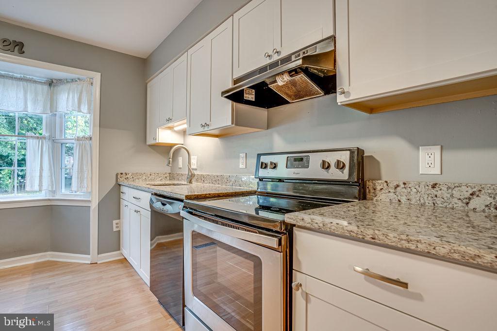 TOWNS OF FOREST HILLS - Residential Lease