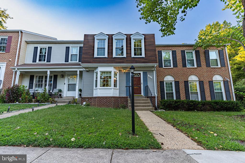 TOWNS OF FOREST HILLS - Residential Lease