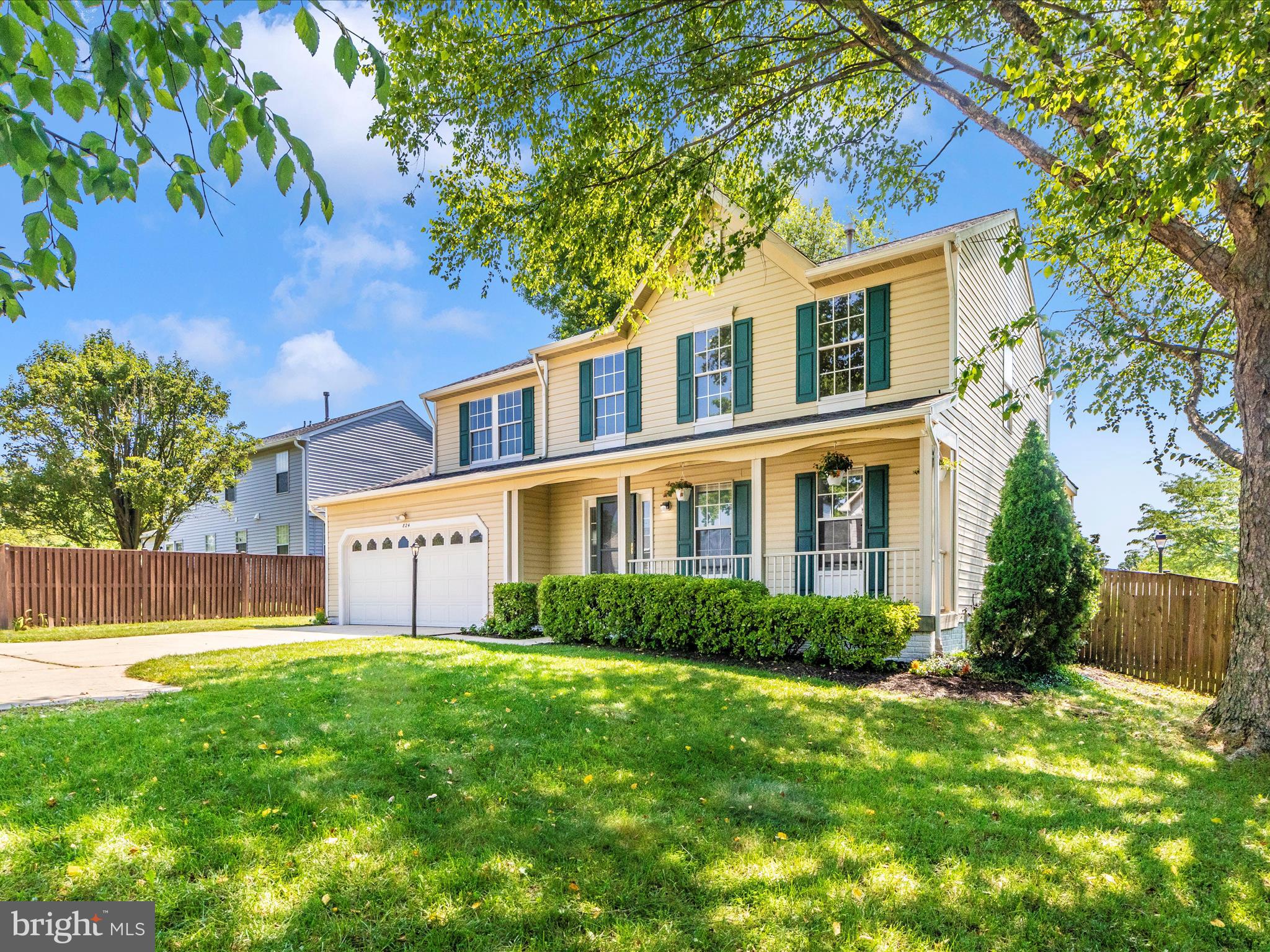 FOUR SEASONS ESTATES - Residential