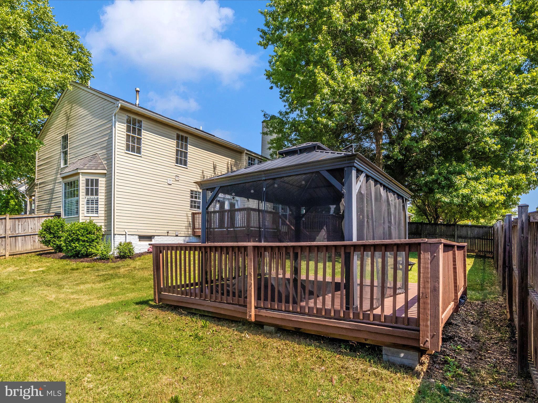 FOUR SEASONS ESTATES - Residential