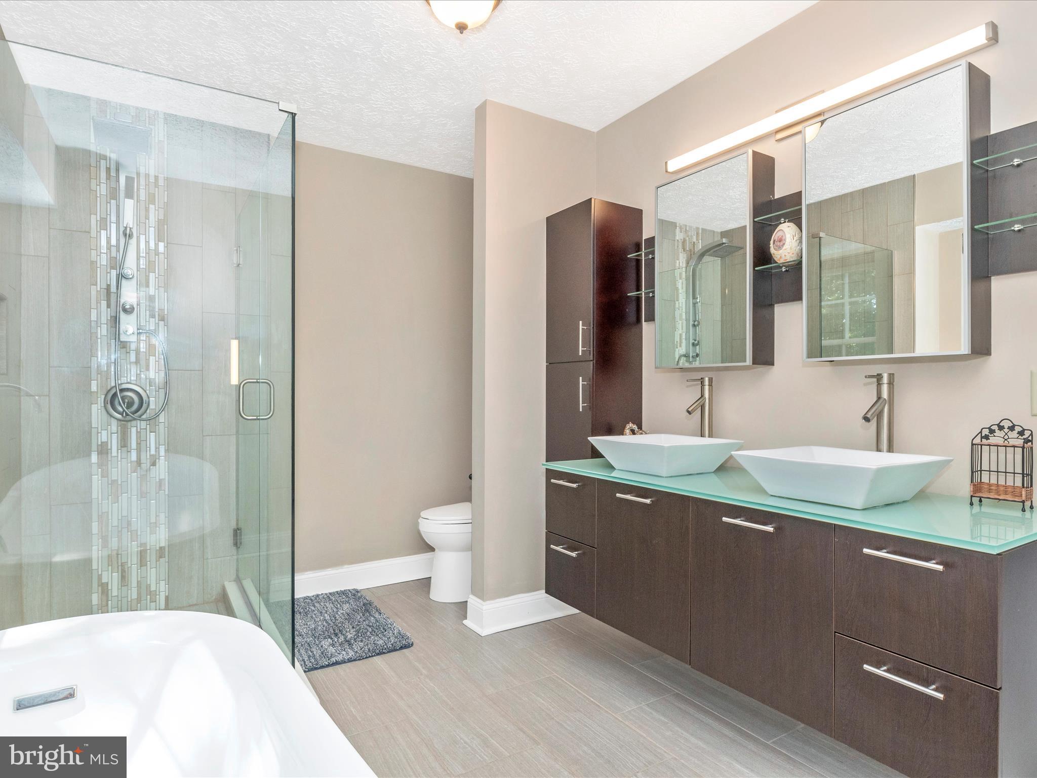 FOUR SEASONS ESTATES - Residential