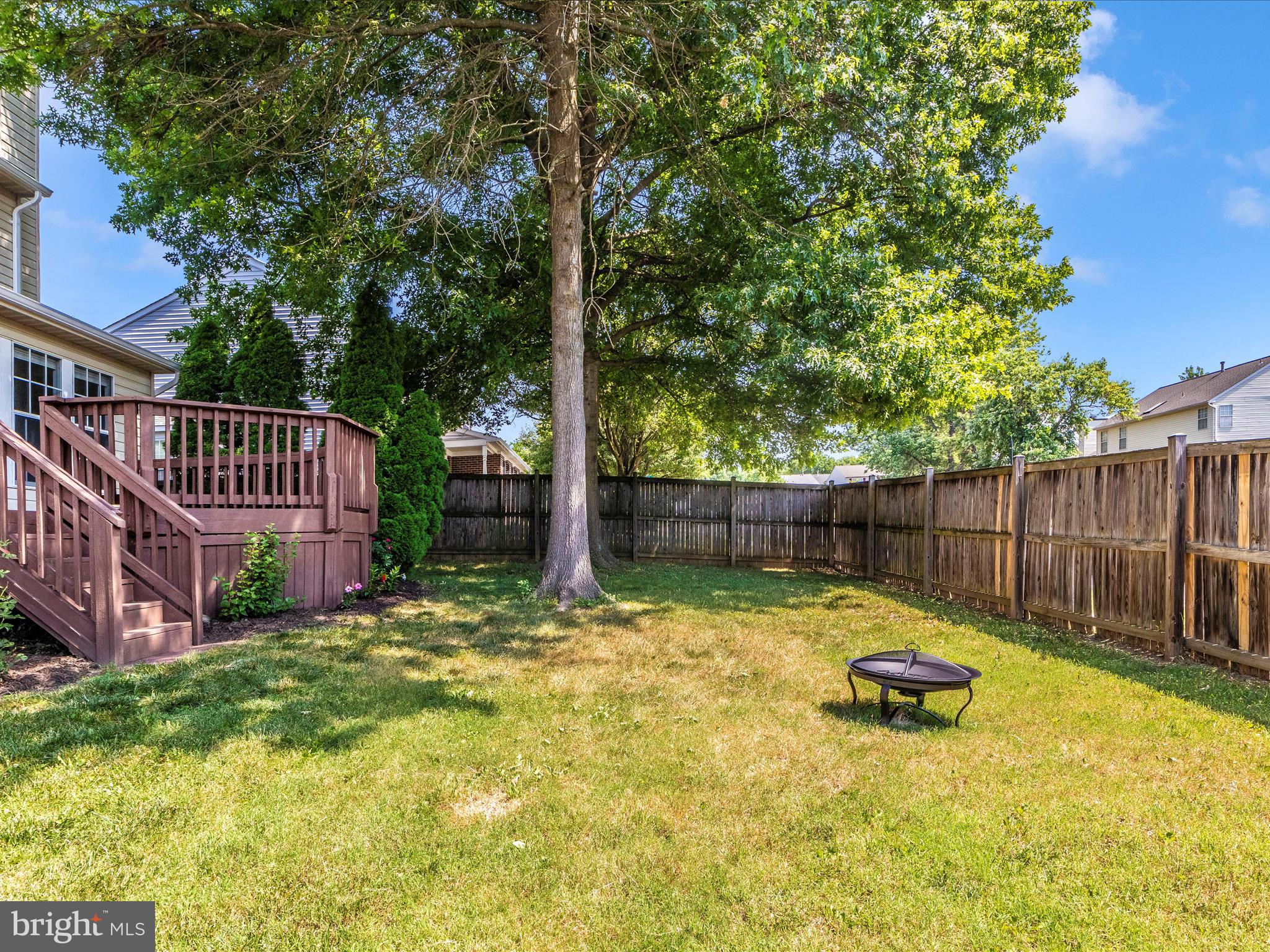 FOUR SEASONS ESTATES - Residential