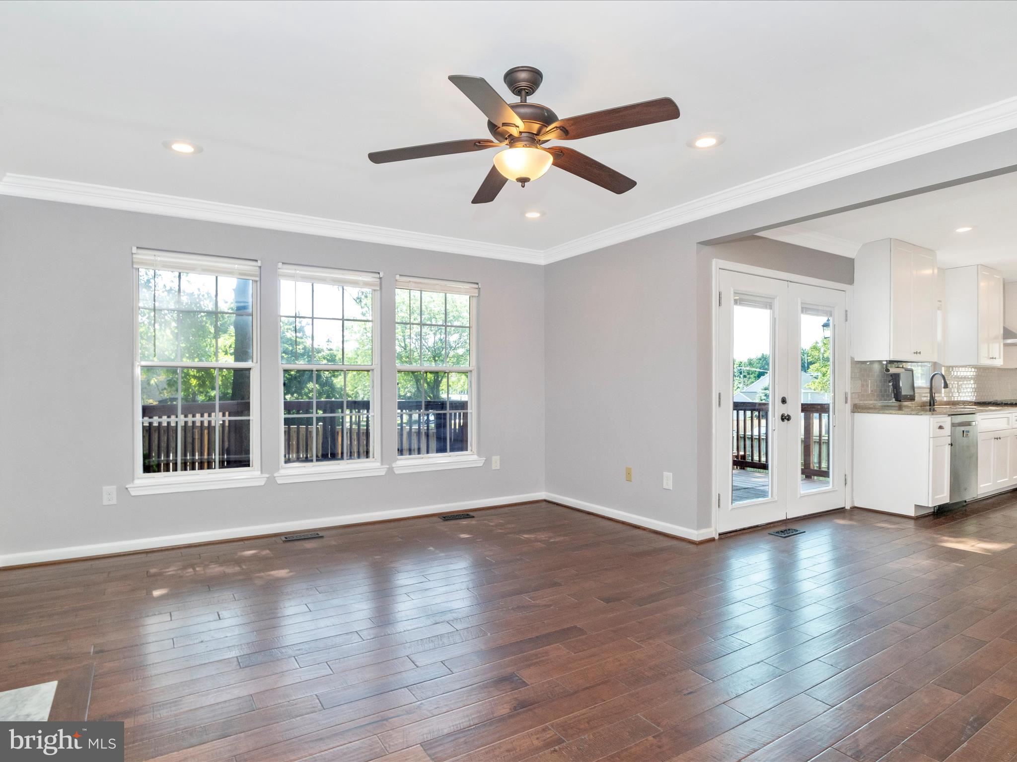 FOUR SEASONS ESTATES - Residential