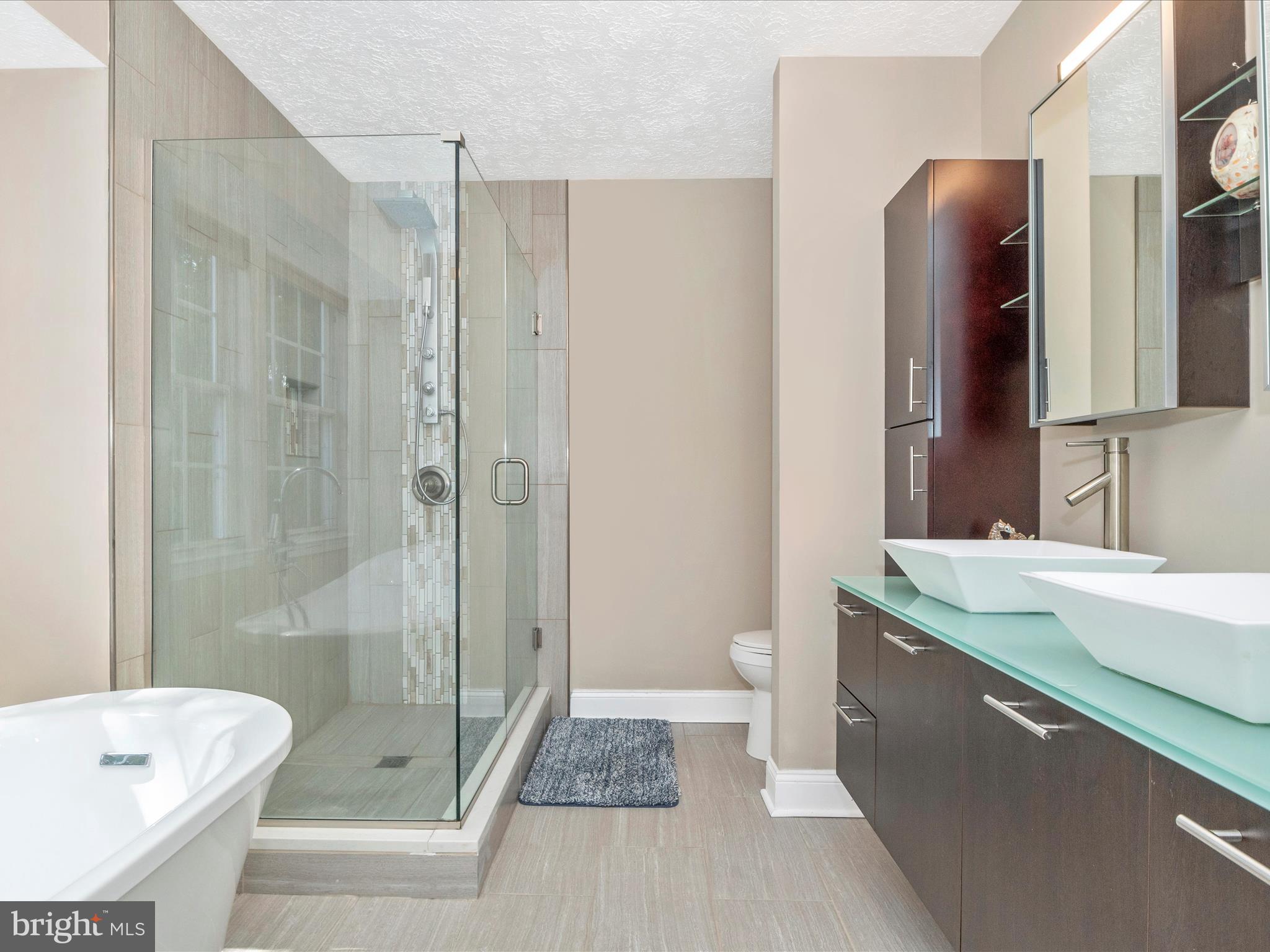 FOUR SEASONS ESTATES - Residential