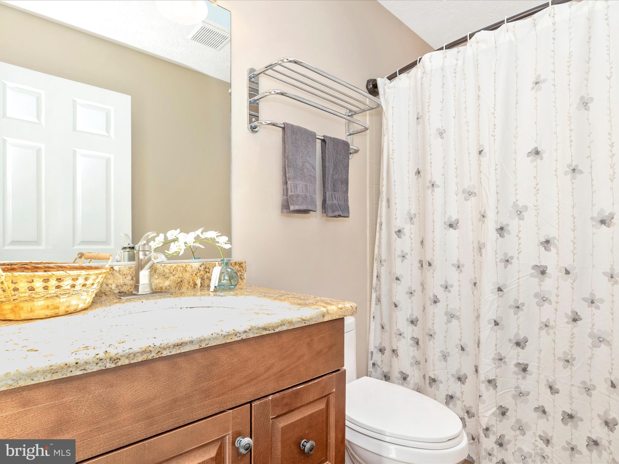 FOUR SEASONS ESTATES - Residential