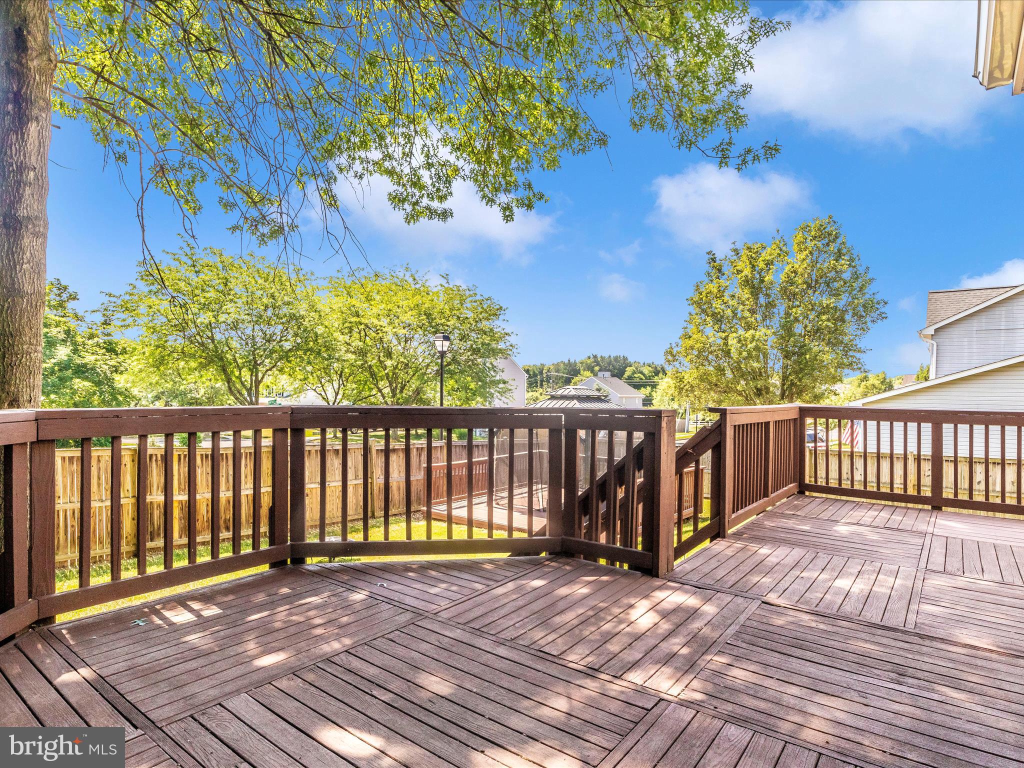 FOUR SEASONS ESTATES - Residential