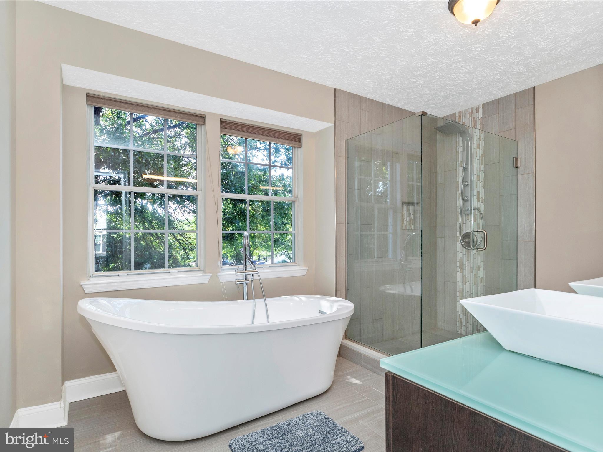 FOUR SEASONS ESTATES - Residential