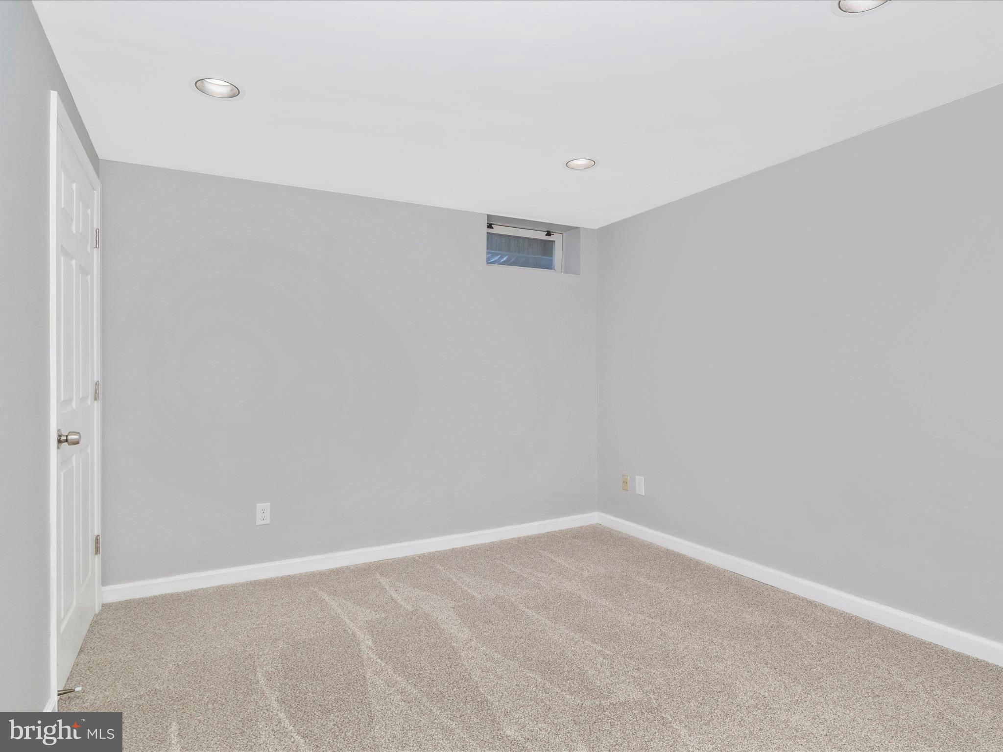 FOUR SEASONS ESTATES - Residential