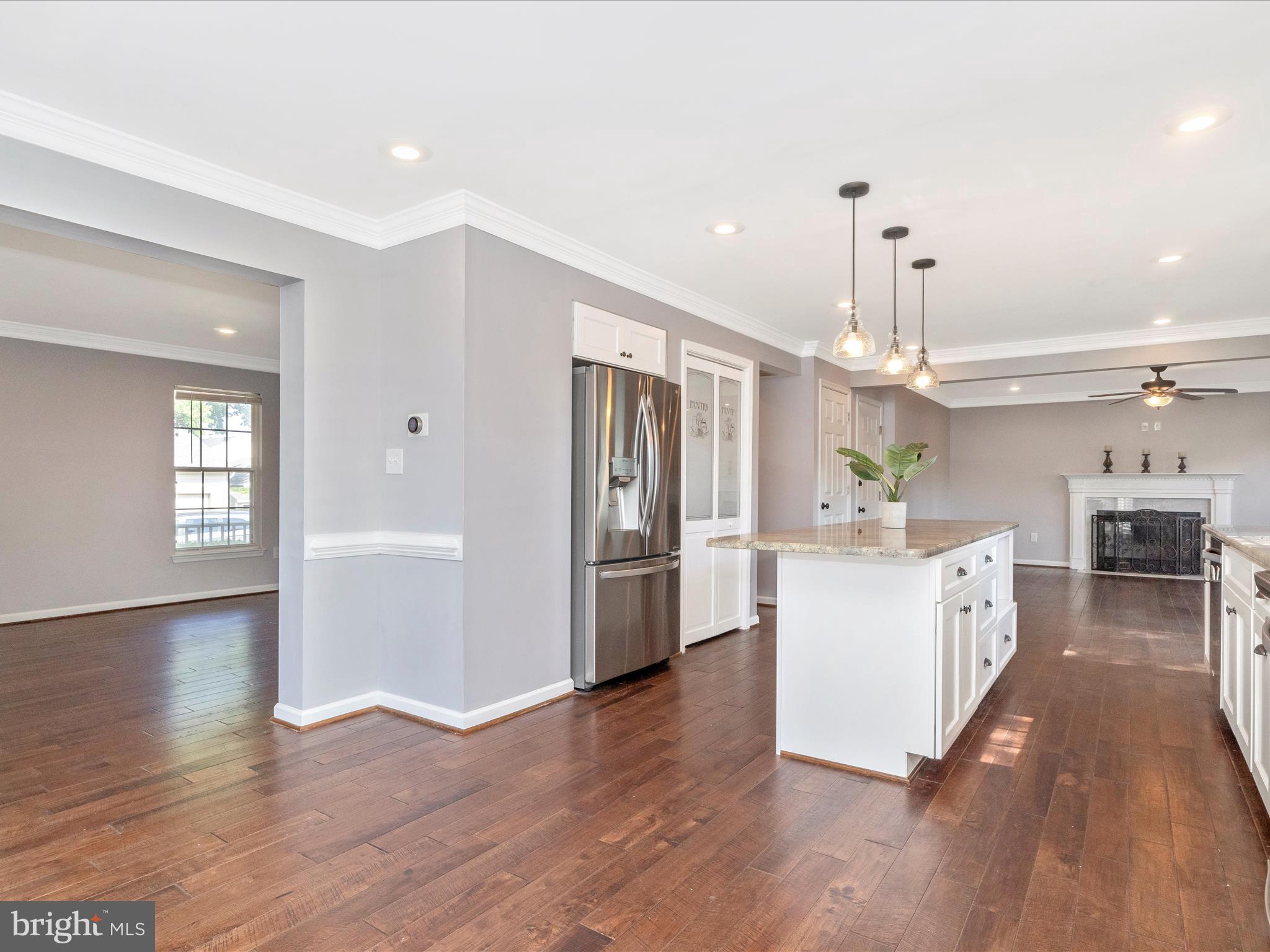 FOUR SEASONS ESTATES - Residential