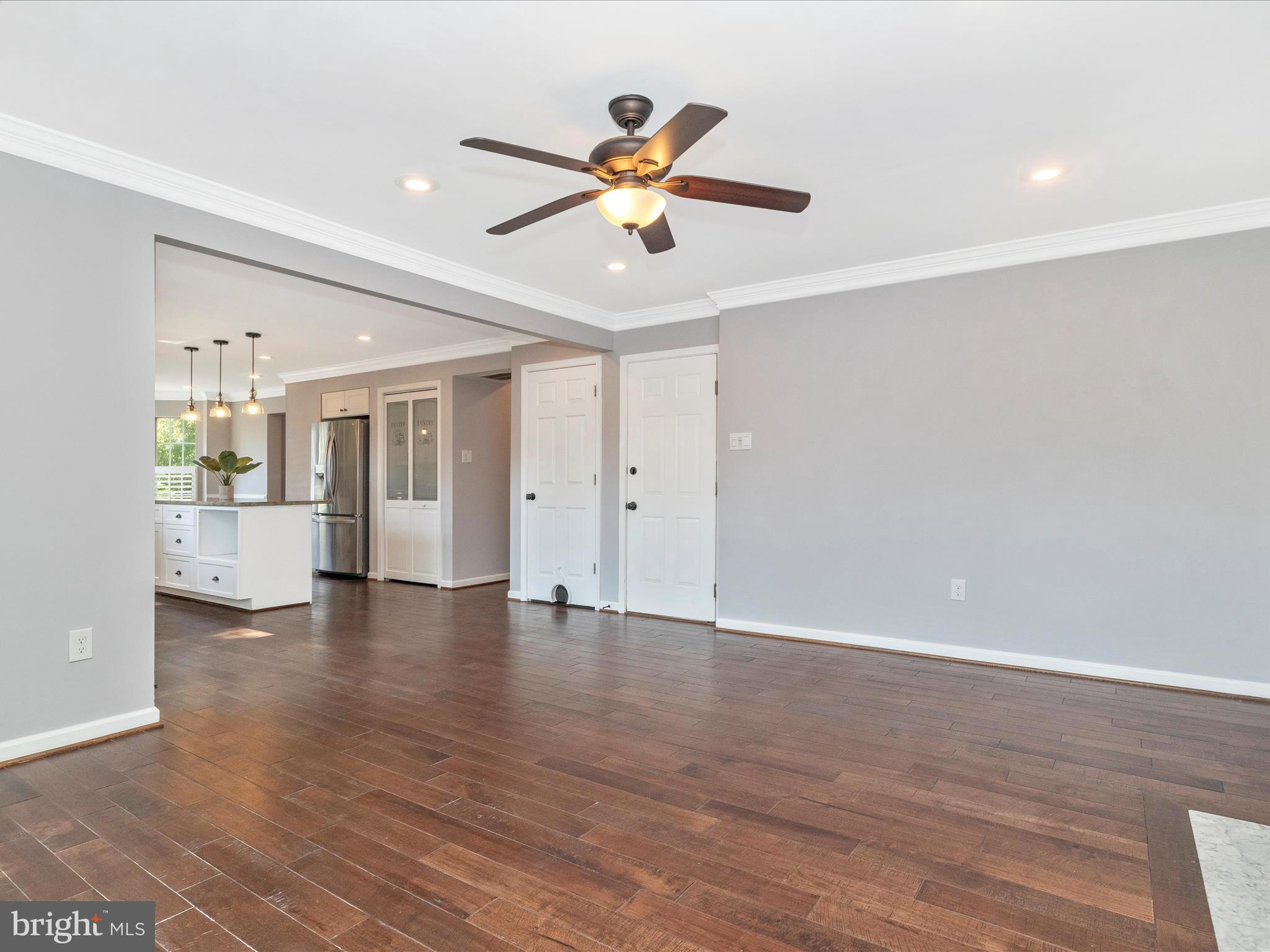 FOUR SEASONS ESTATES - Residential