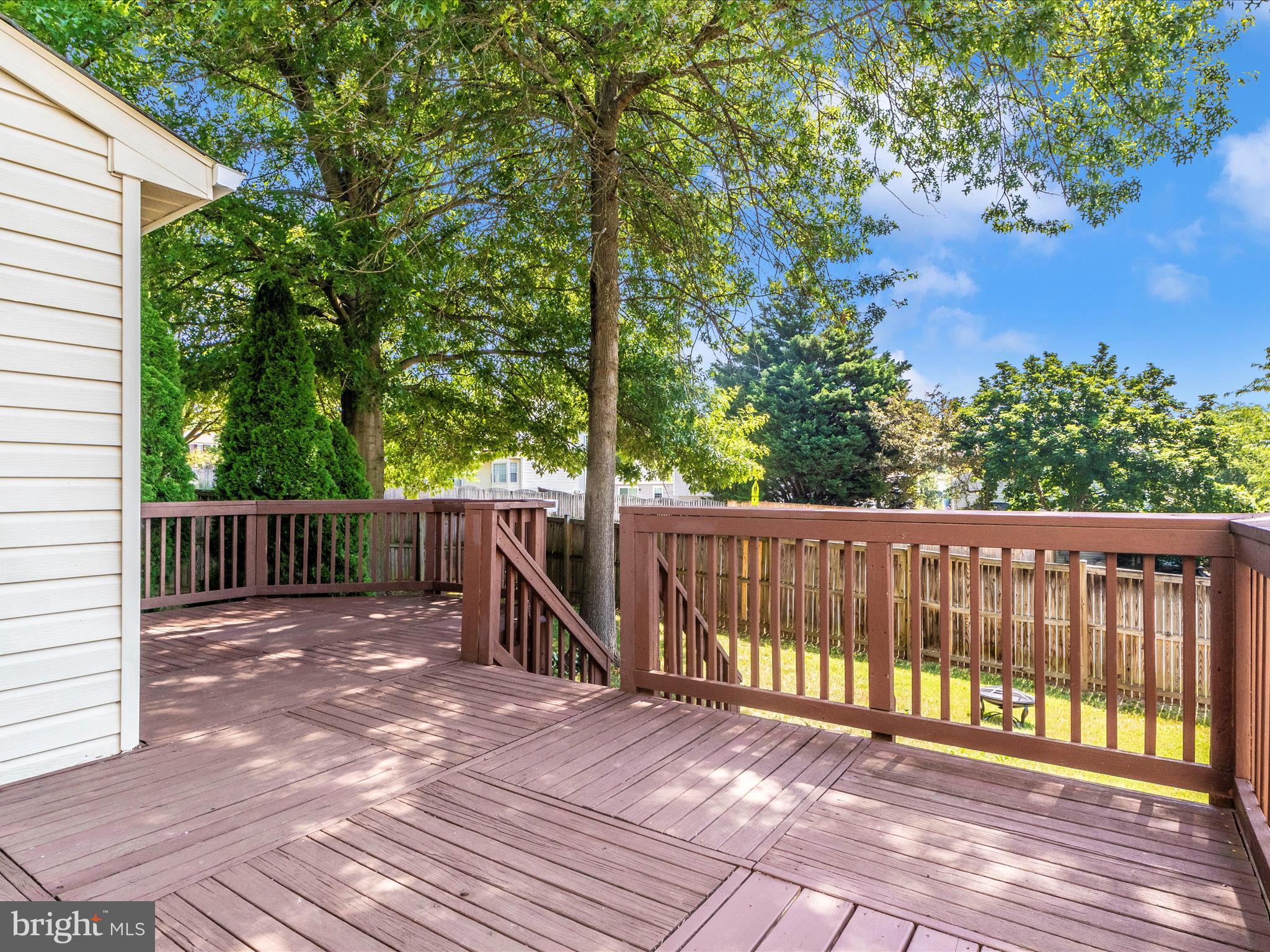 FOUR SEASONS ESTATES - Residential