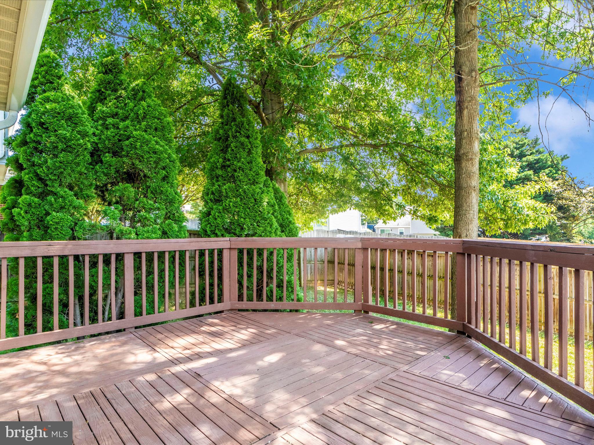 FOUR SEASONS ESTATES - Residential