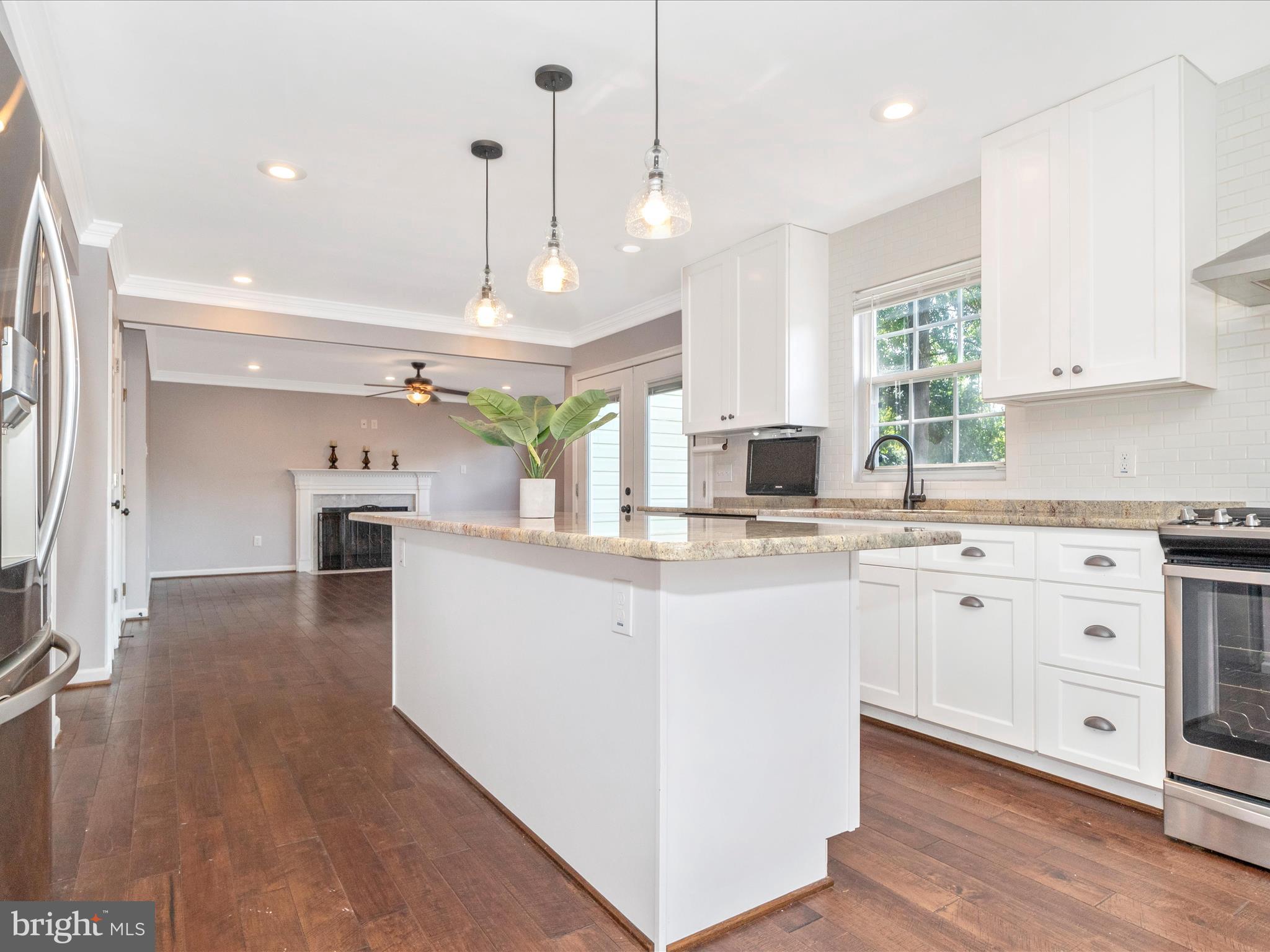 FOUR SEASONS ESTATES - Residential