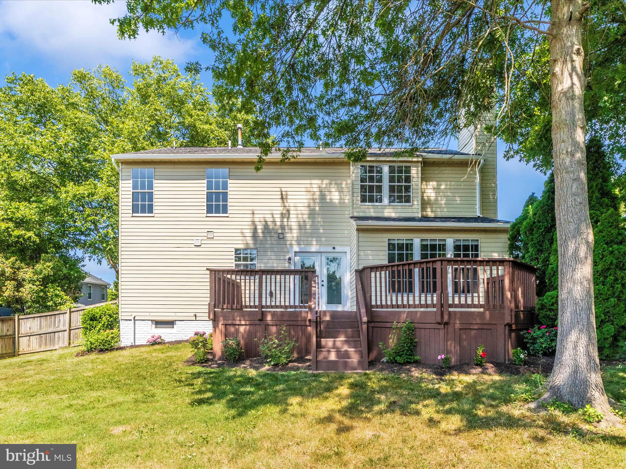 FOUR SEASONS ESTATES - Residential