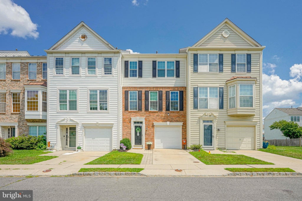 Photo of 7 Winterberry Place, DELRAN, NJ 08075 (MLS # NJBL2117328)