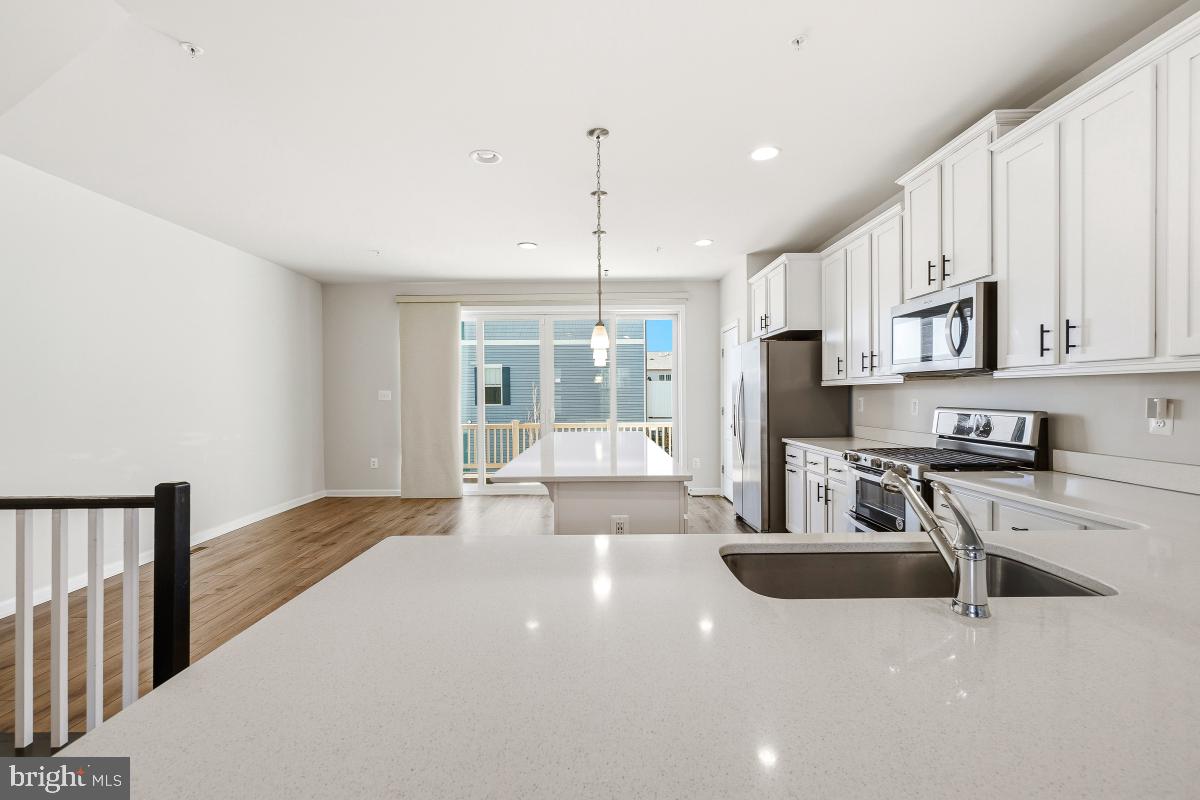 HARRINGTON TERRACE - Residential Lease