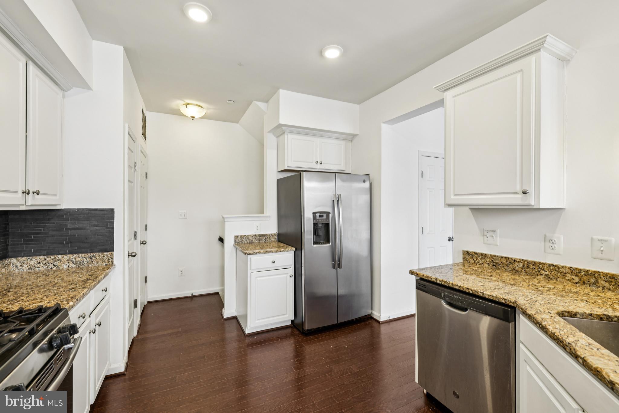 JEFFERSON PLACE - Residential