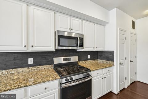 Tiny photo for 5841 Bella Marie Way, FREDERICK, MD 21703 (MLS # MDFR2076404)