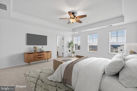 Tiny photo for 5841 Bella Marie Way, FREDERICK, MD 21703 (MLS # MDFR2076404)