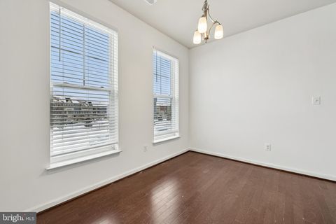 Tiny photo for 5841 Bella Marie Way, FREDERICK, MD 21703 (MLS # MDFR2076404)