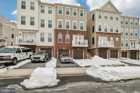 Tiny photo for 5841 Bella Marie Way, FREDERICK, MD 21703 (MLS # MDFR2076404)