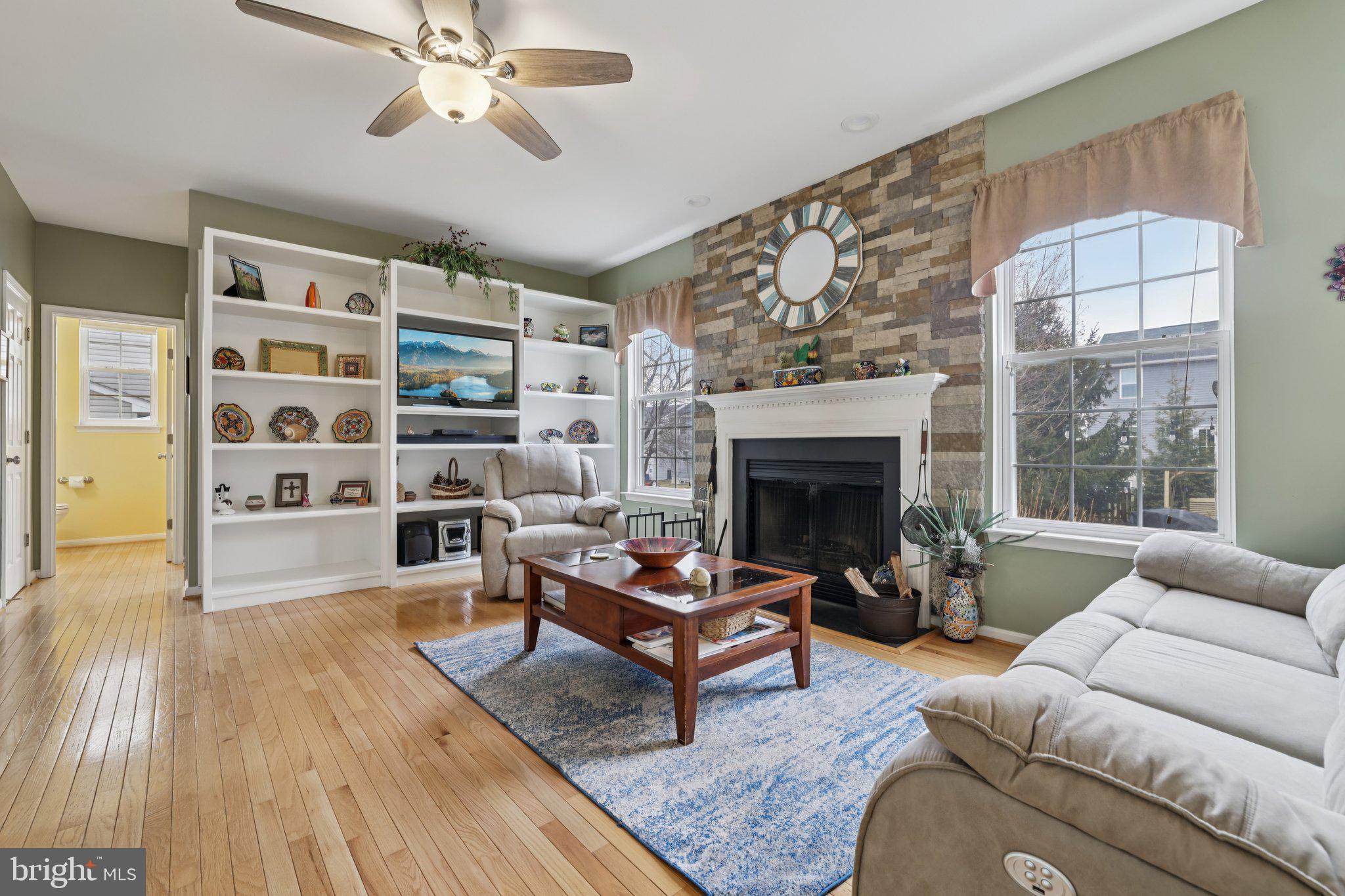 MEADOWBROOK - Residential