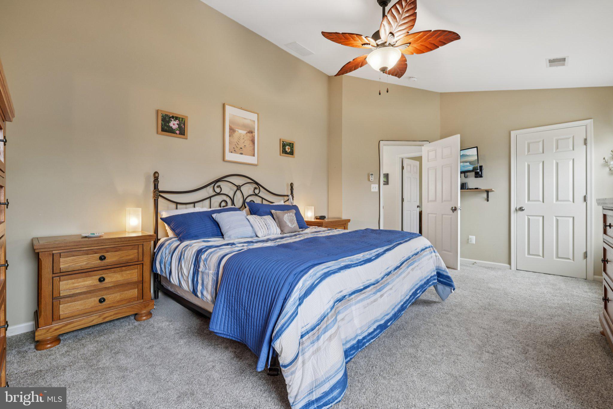 MEADOWBROOK - Residential