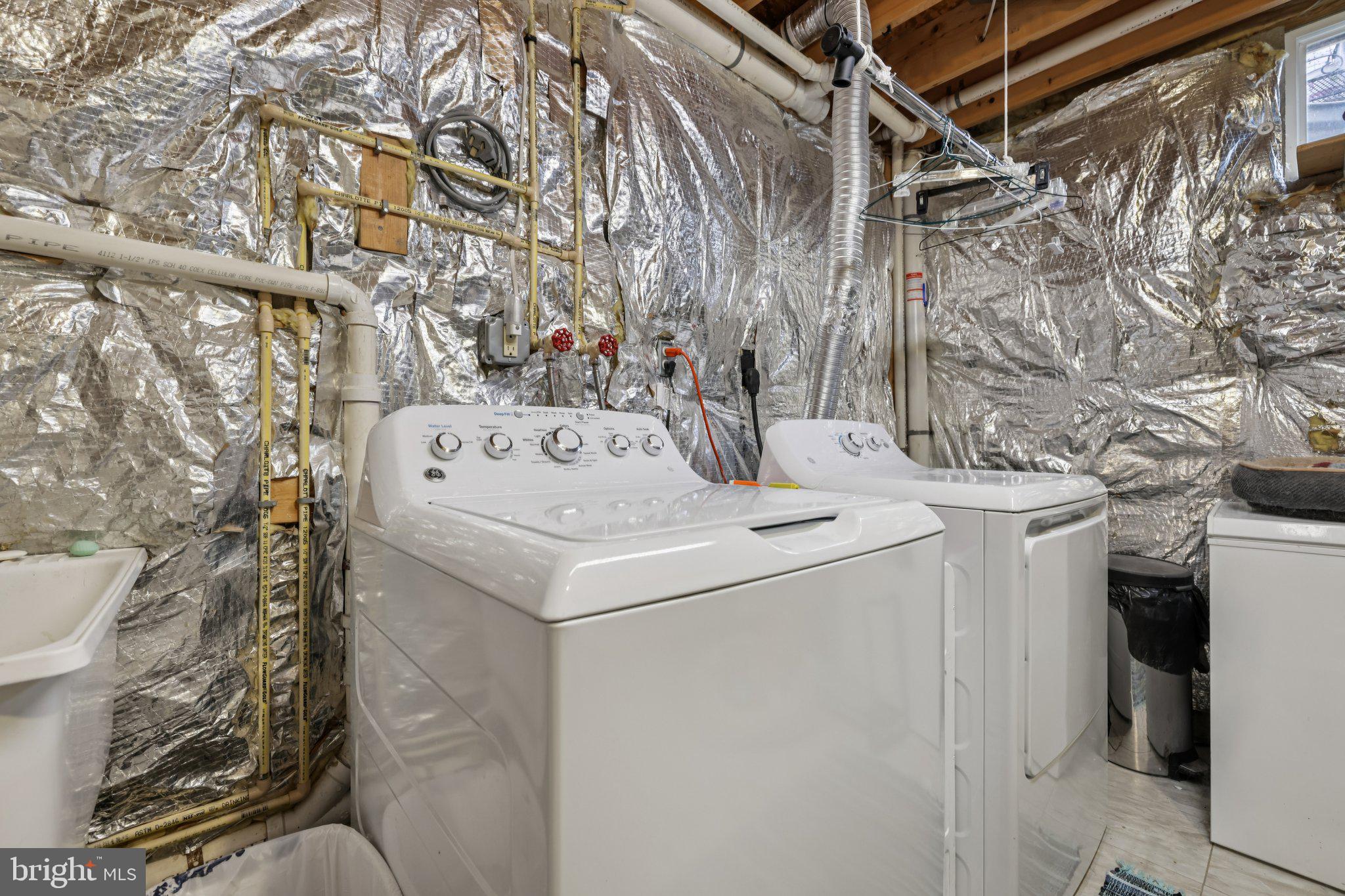 MEADOWBROOK - Residential