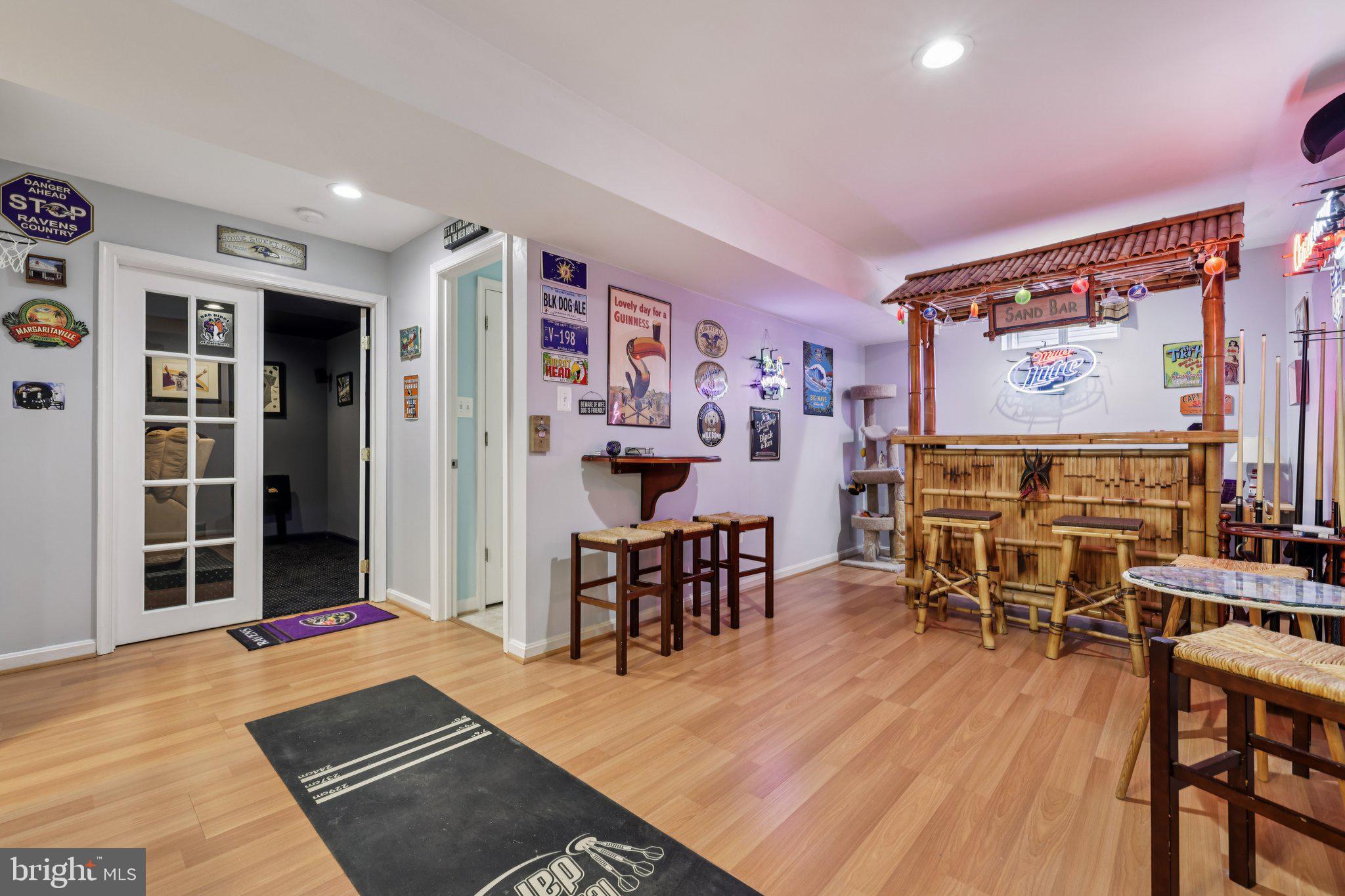 MEADOWBROOK - Residential