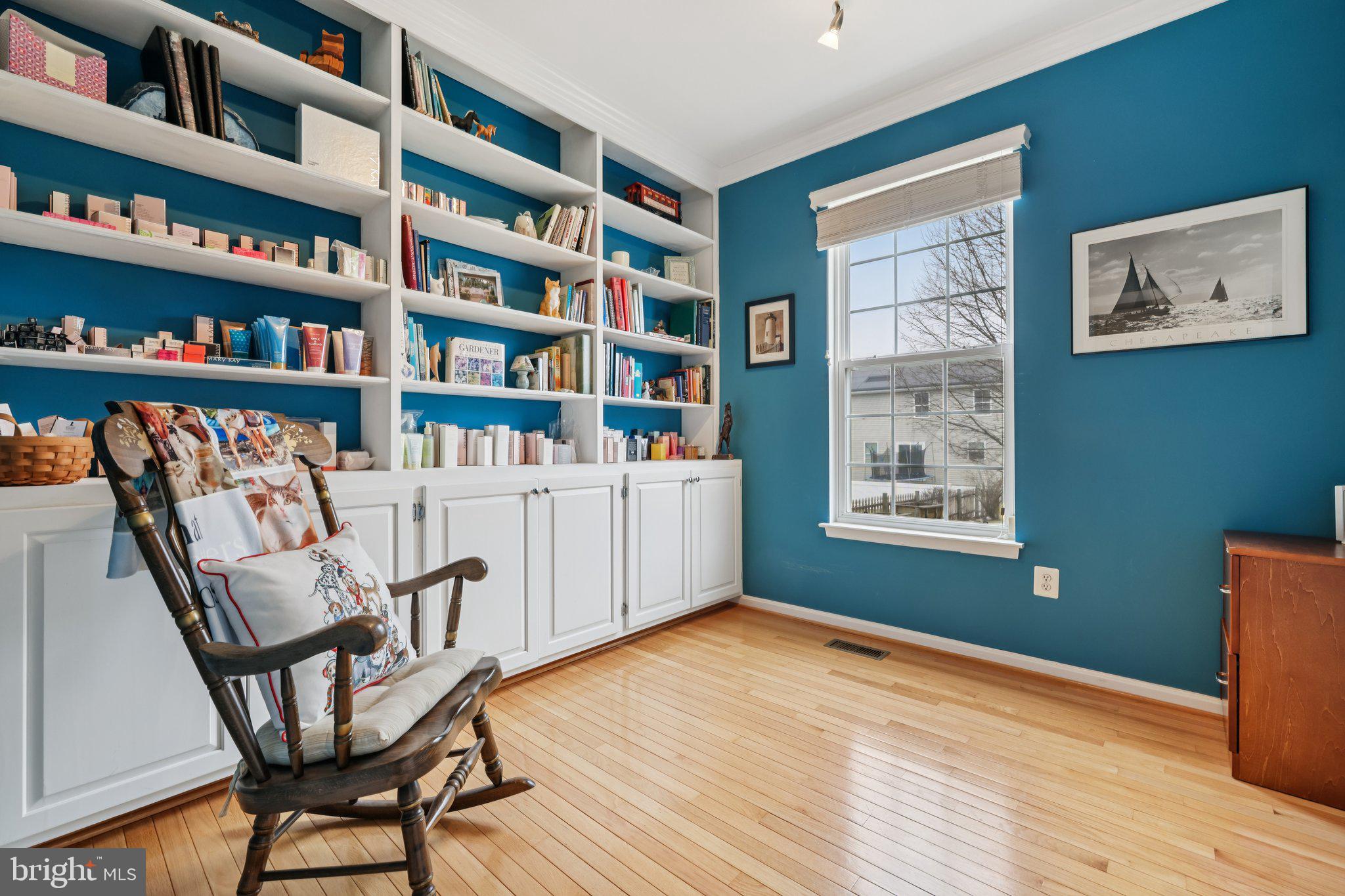 MEADOWBROOK - Residential