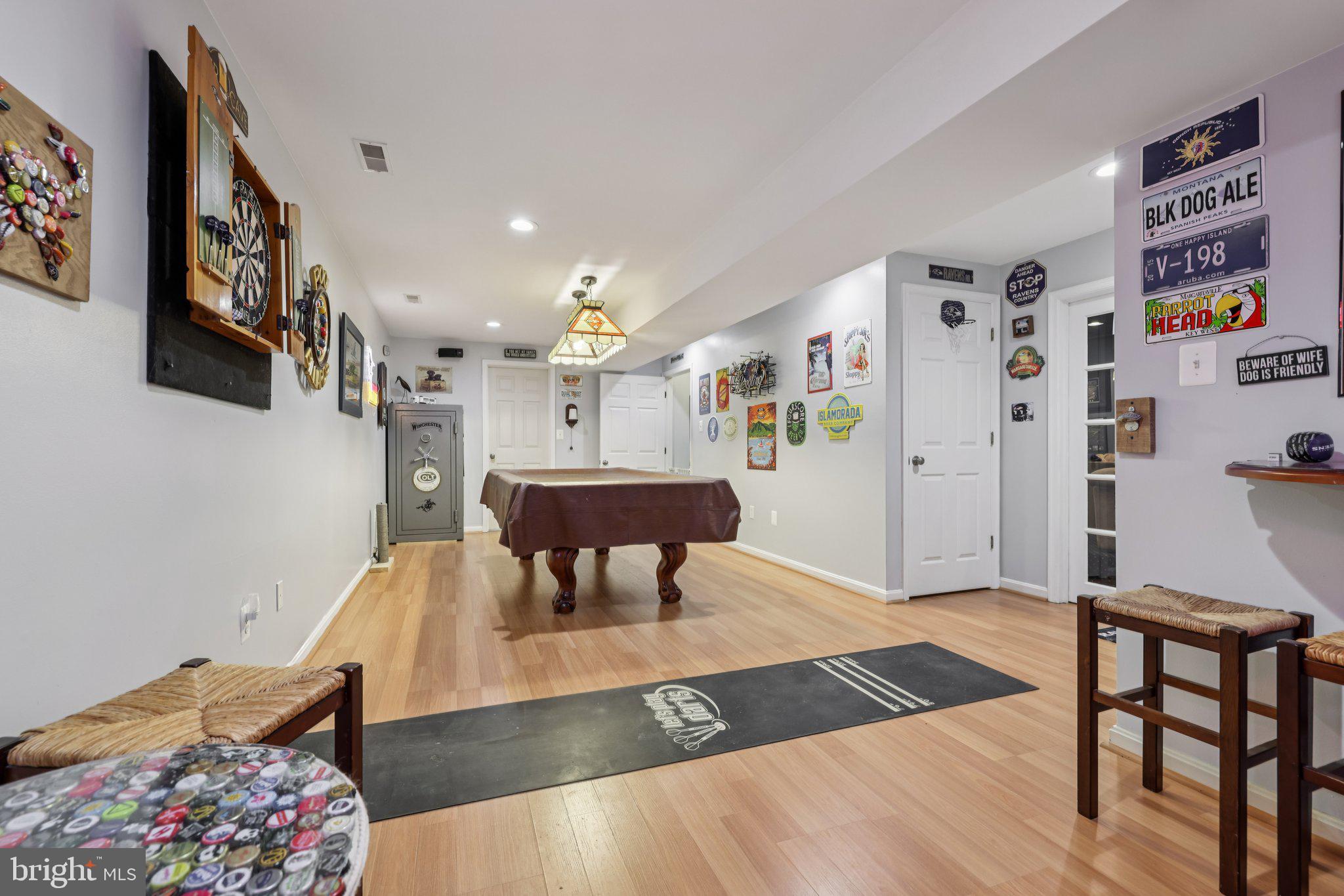 MEADOWBROOK - Residential