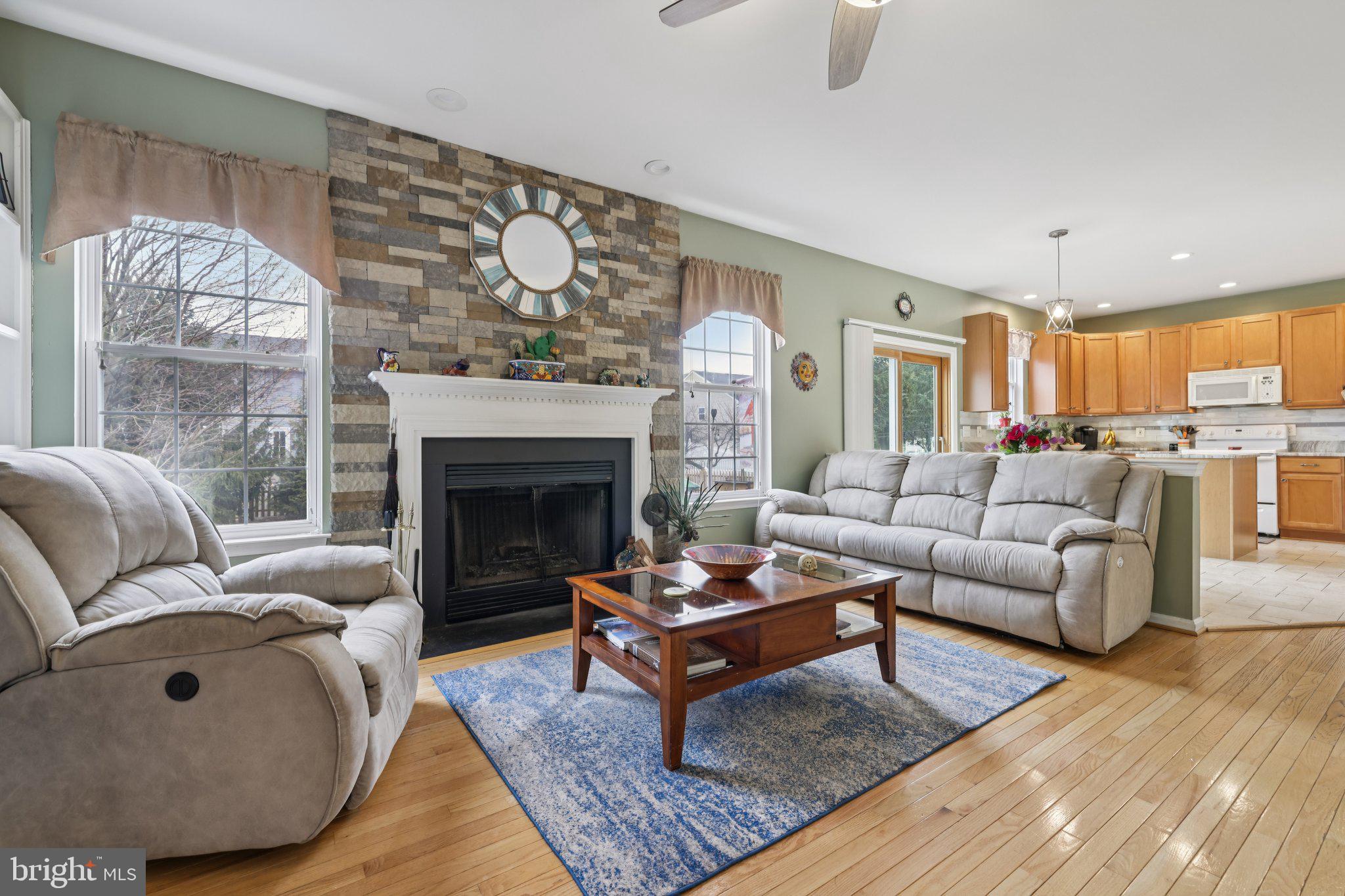 MEADOWBROOK - Residential