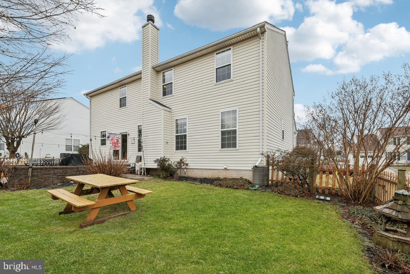 MEADOWBROOK - Residential