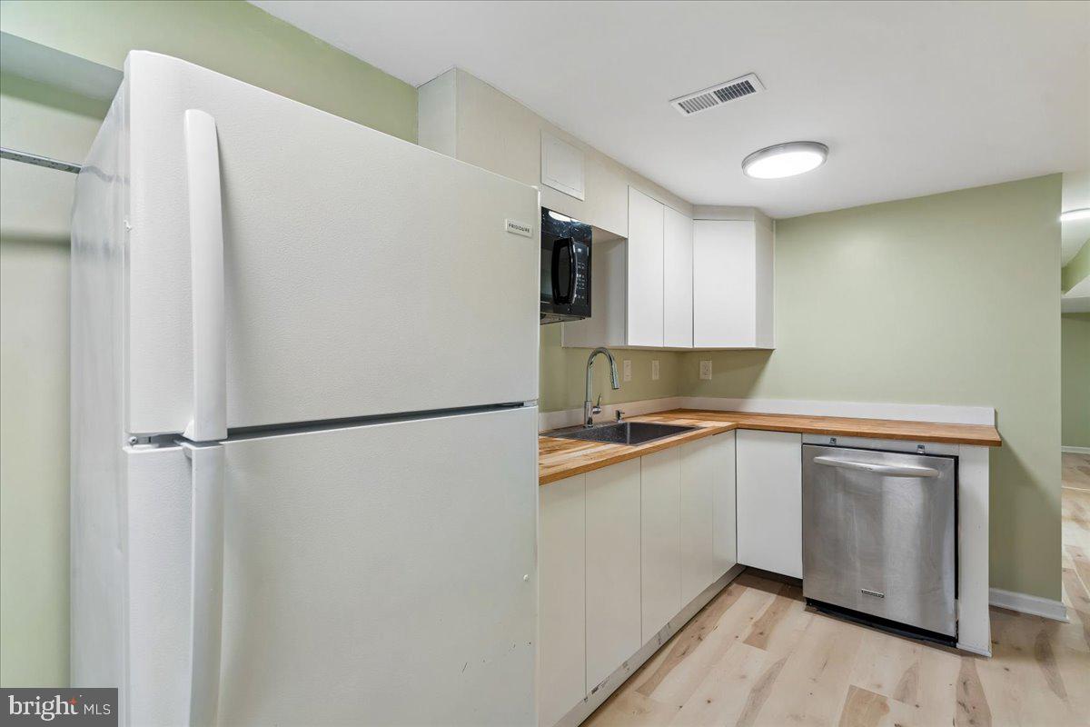 ROCKLAND - Residential