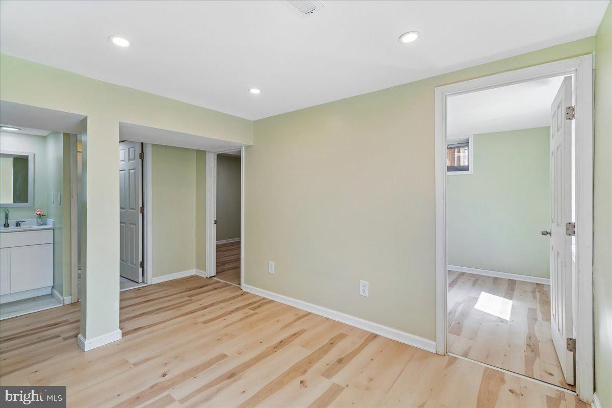 ROCKLAND - Residential