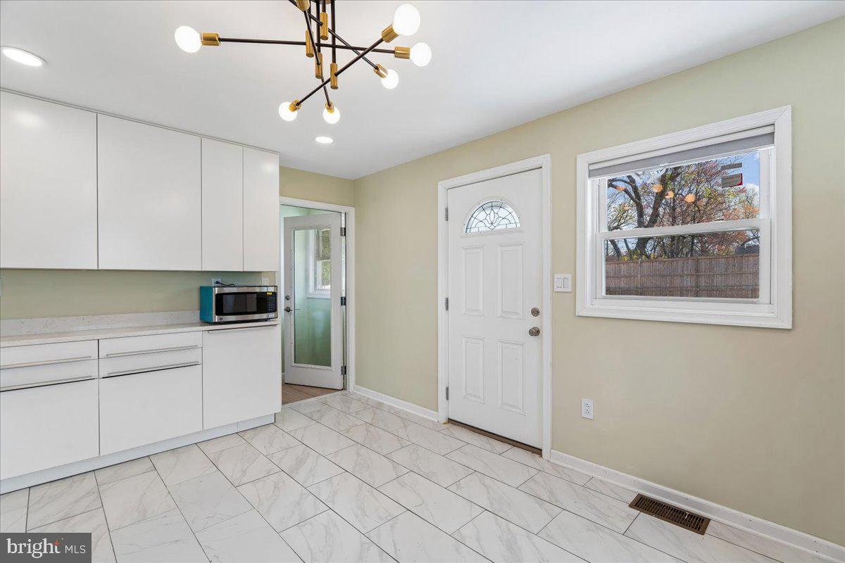 ROCKLAND - Residential