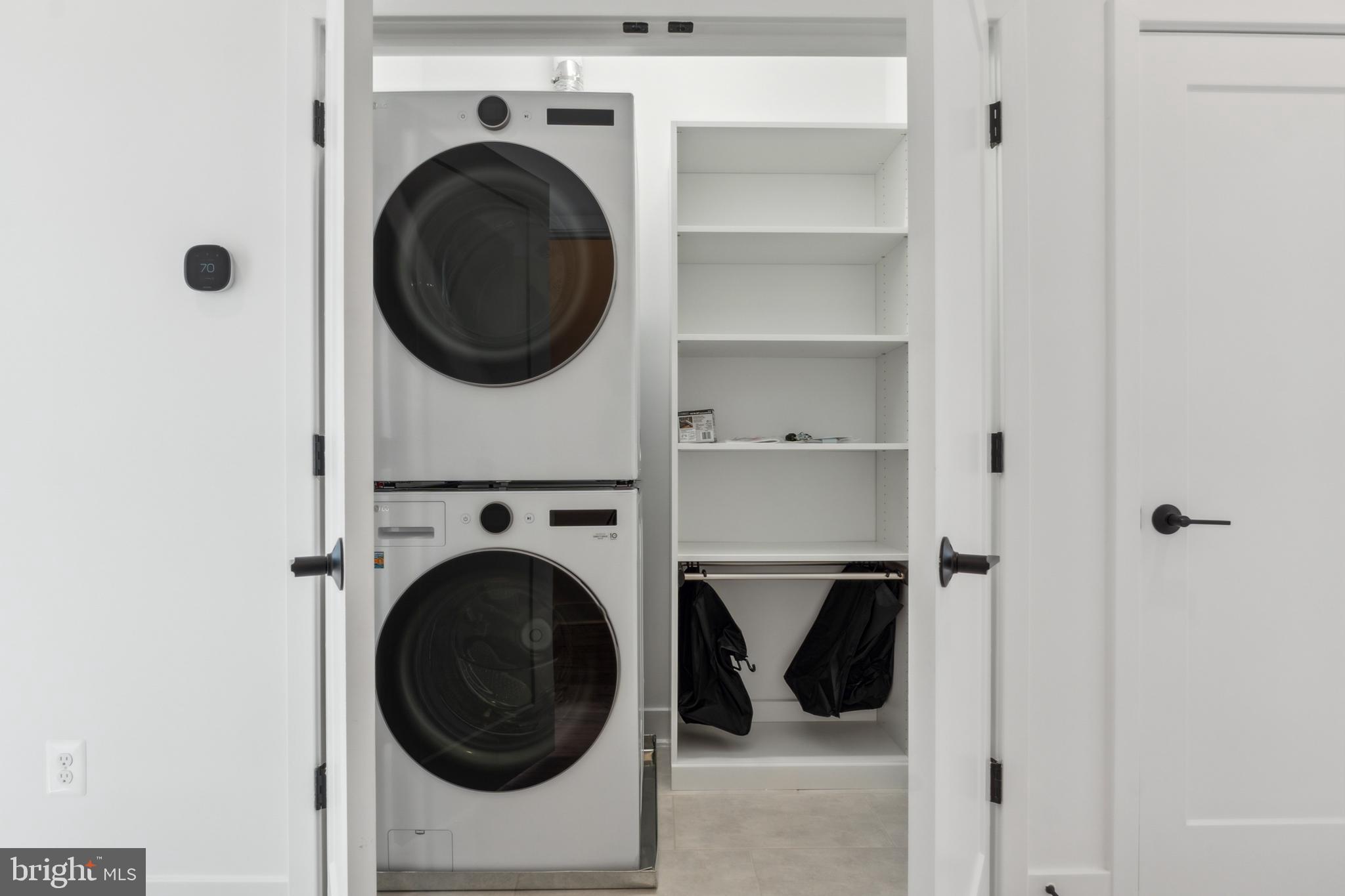 TYSONS RIDGE - Residential Lease