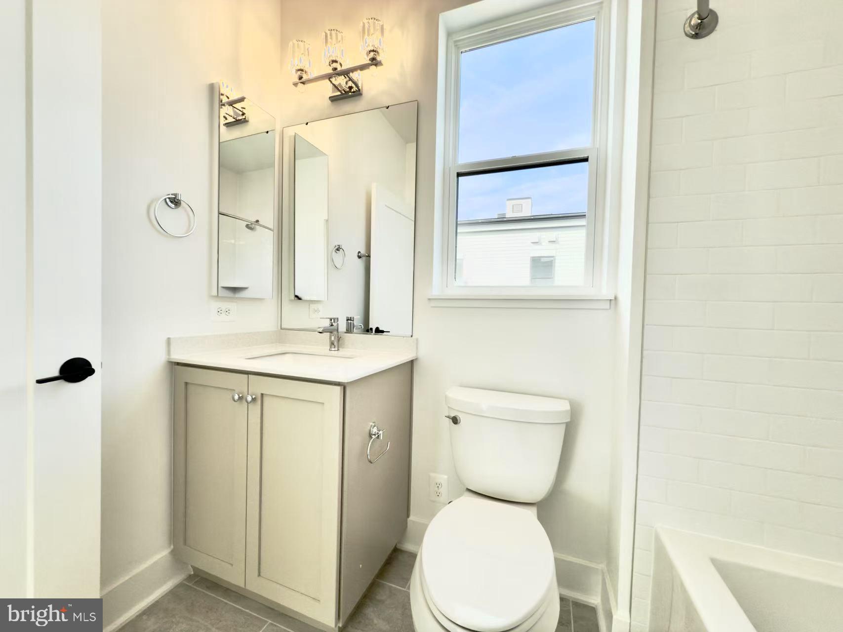 TYSONS RIDGE - Residential Lease