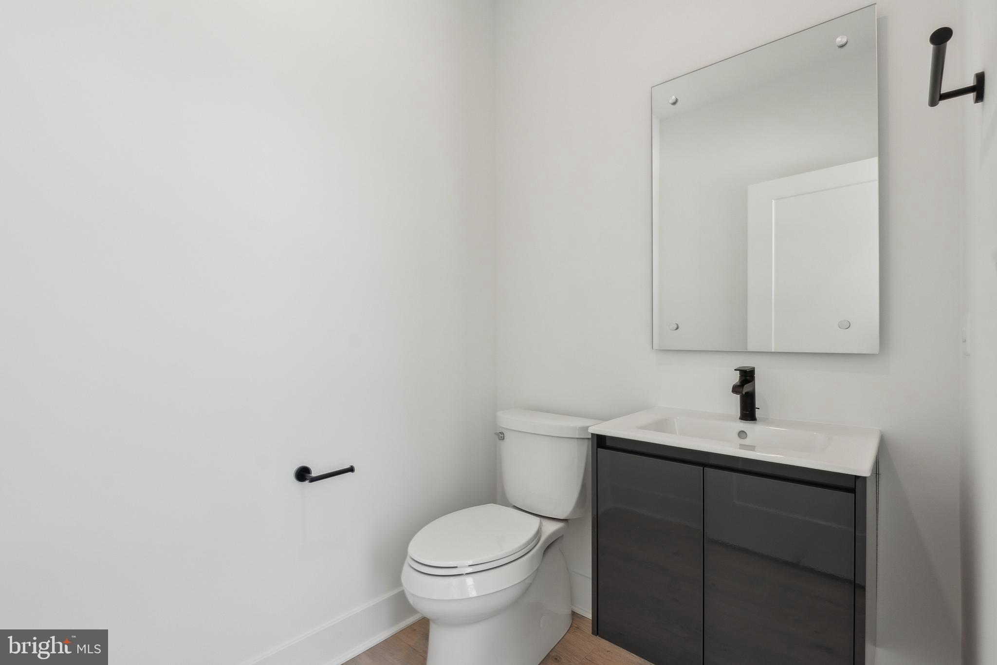 TYSONS RIDGE - Residential Lease