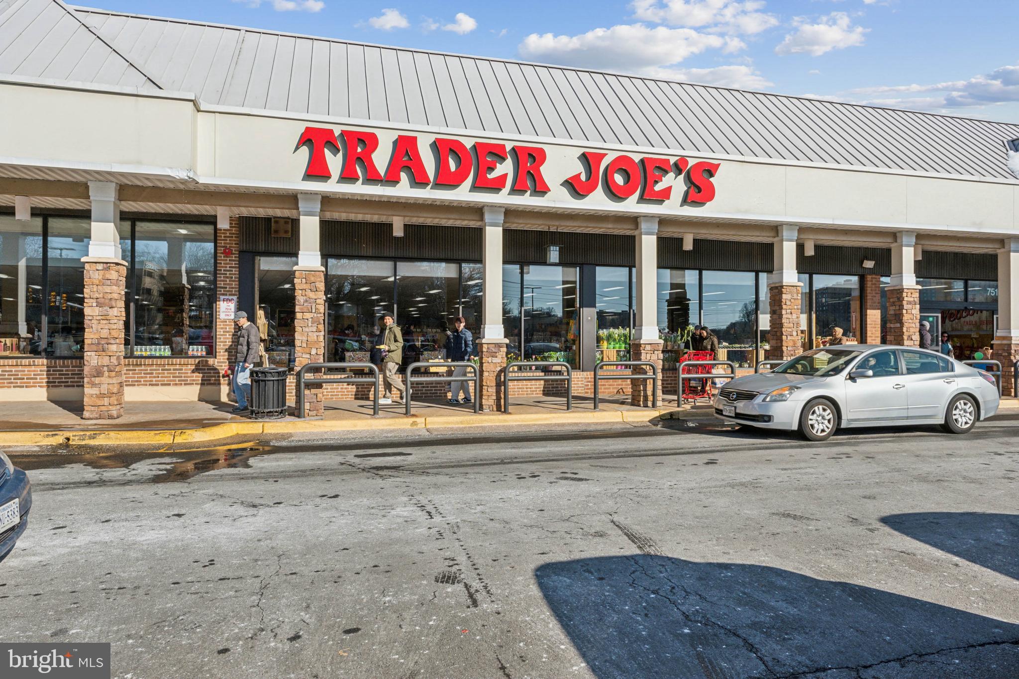 TYSONS RIDGE - Residential Lease