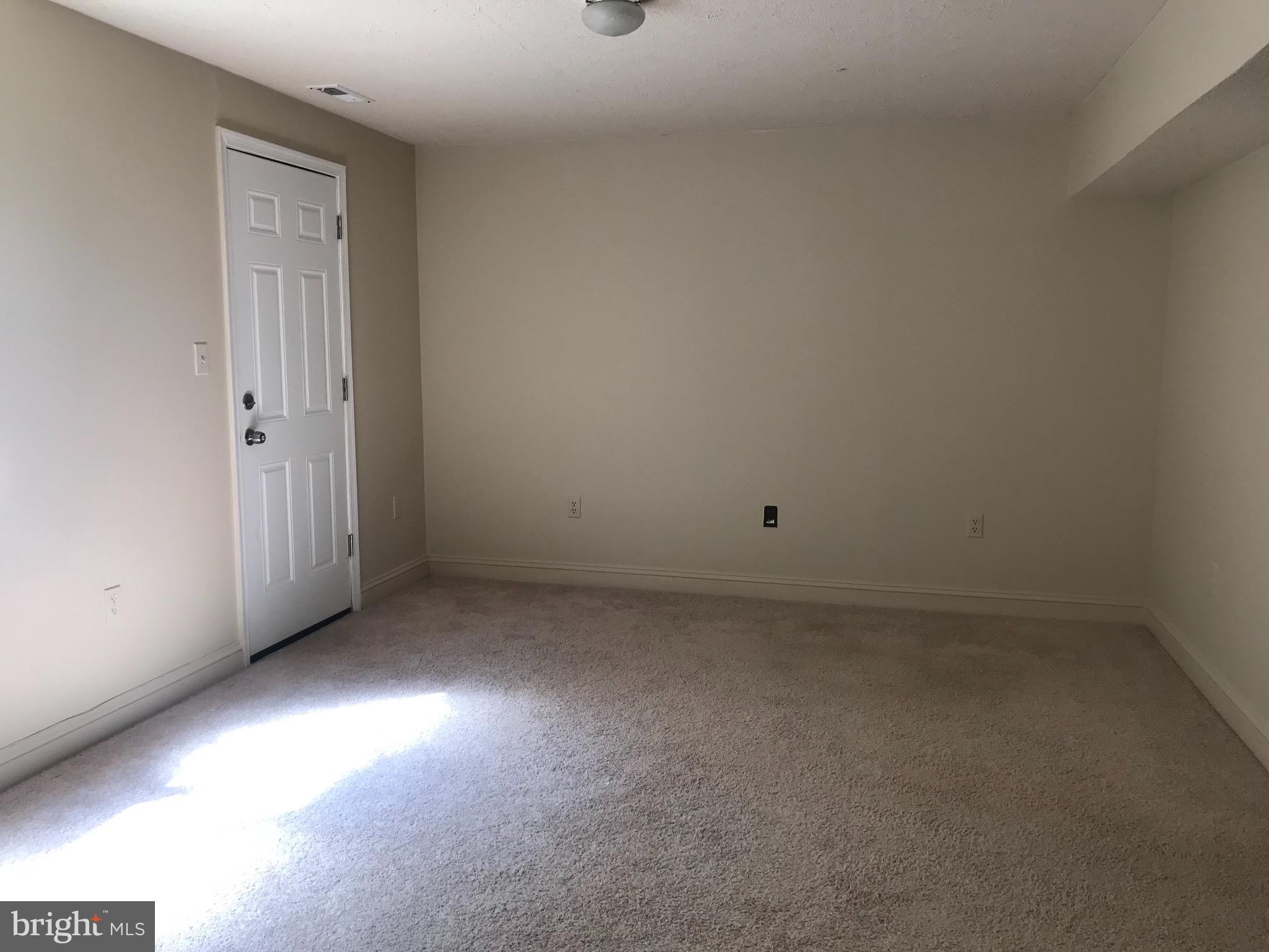 PORT O DUMFRIES - Residential Lease