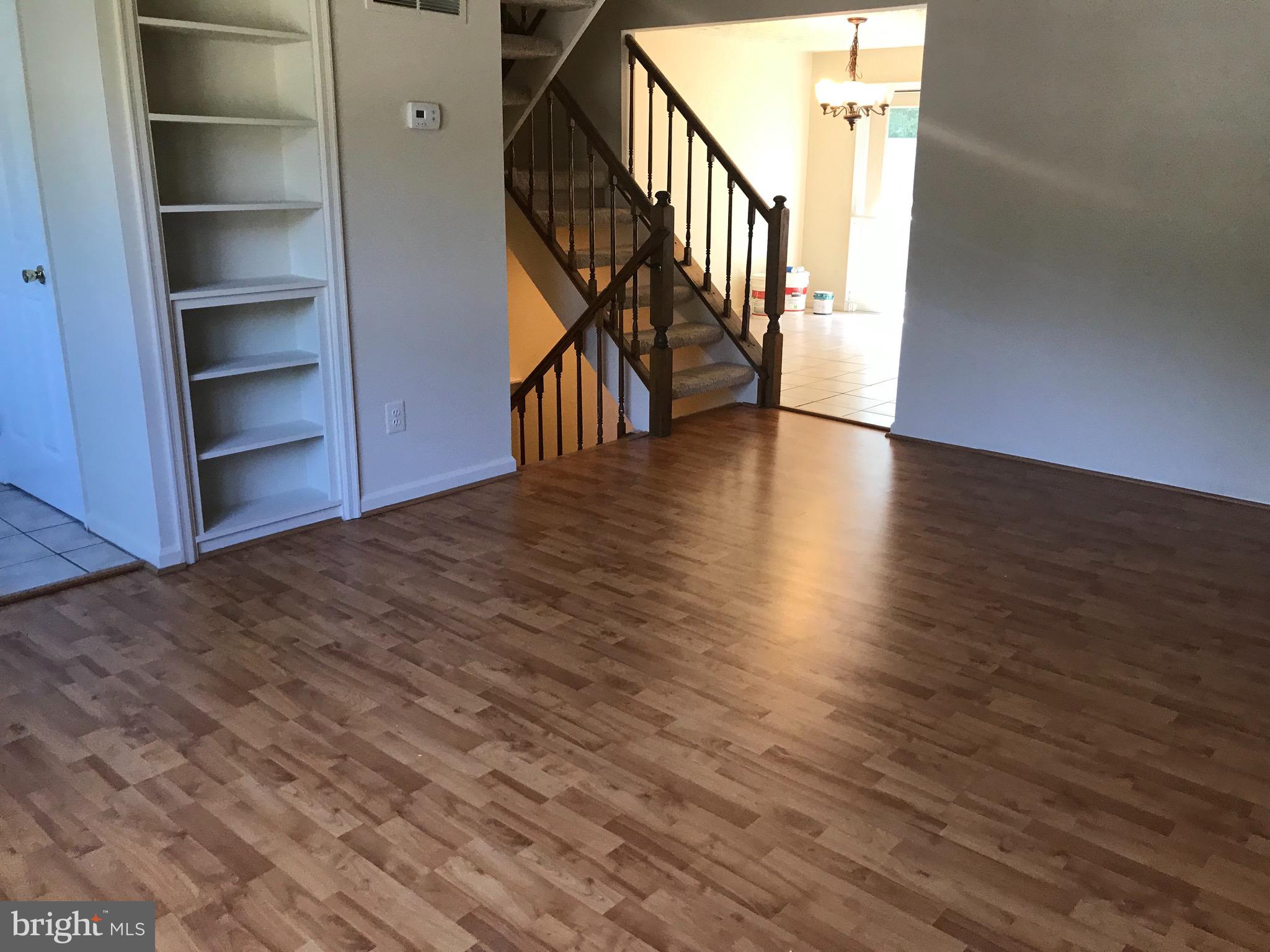 PORT O DUMFRIES - Residential Lease