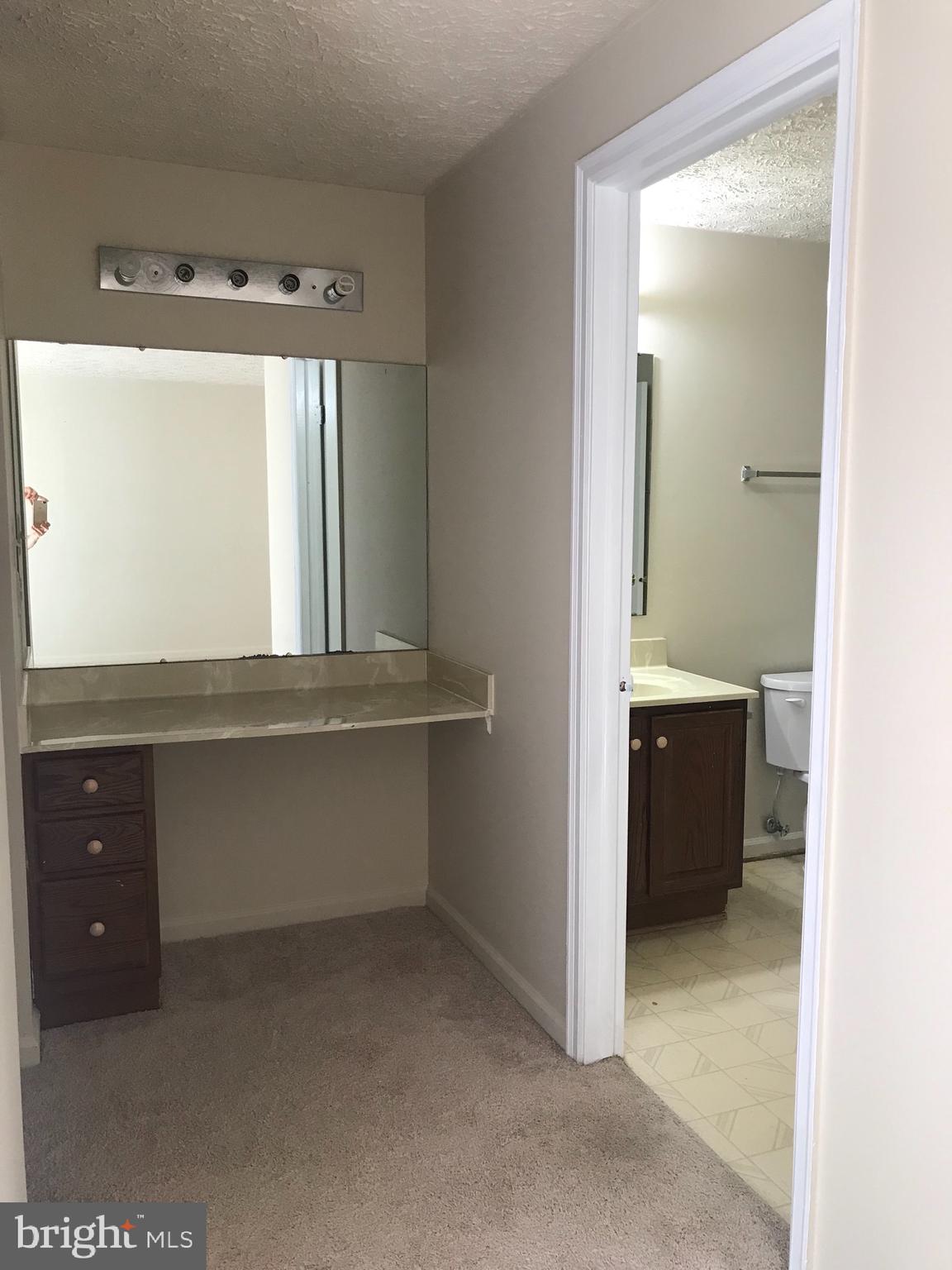 PORT O DUMFRIES - Residential Lease