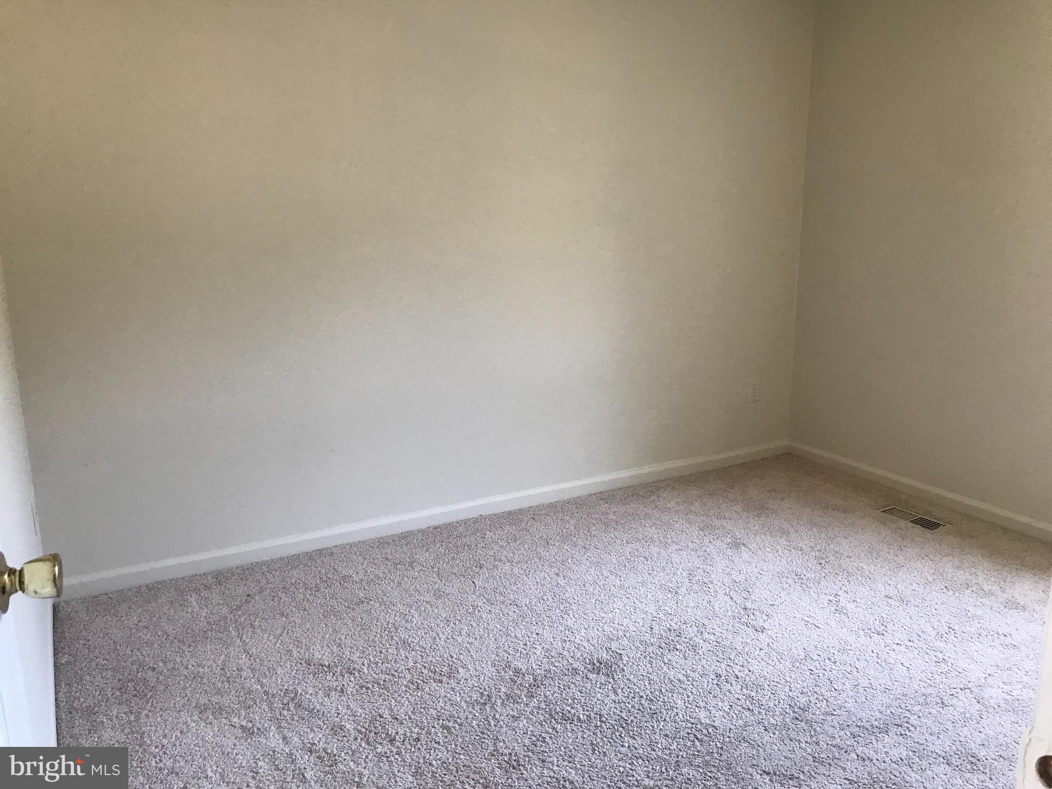 PORT O DUMFRIES - Residential Lease