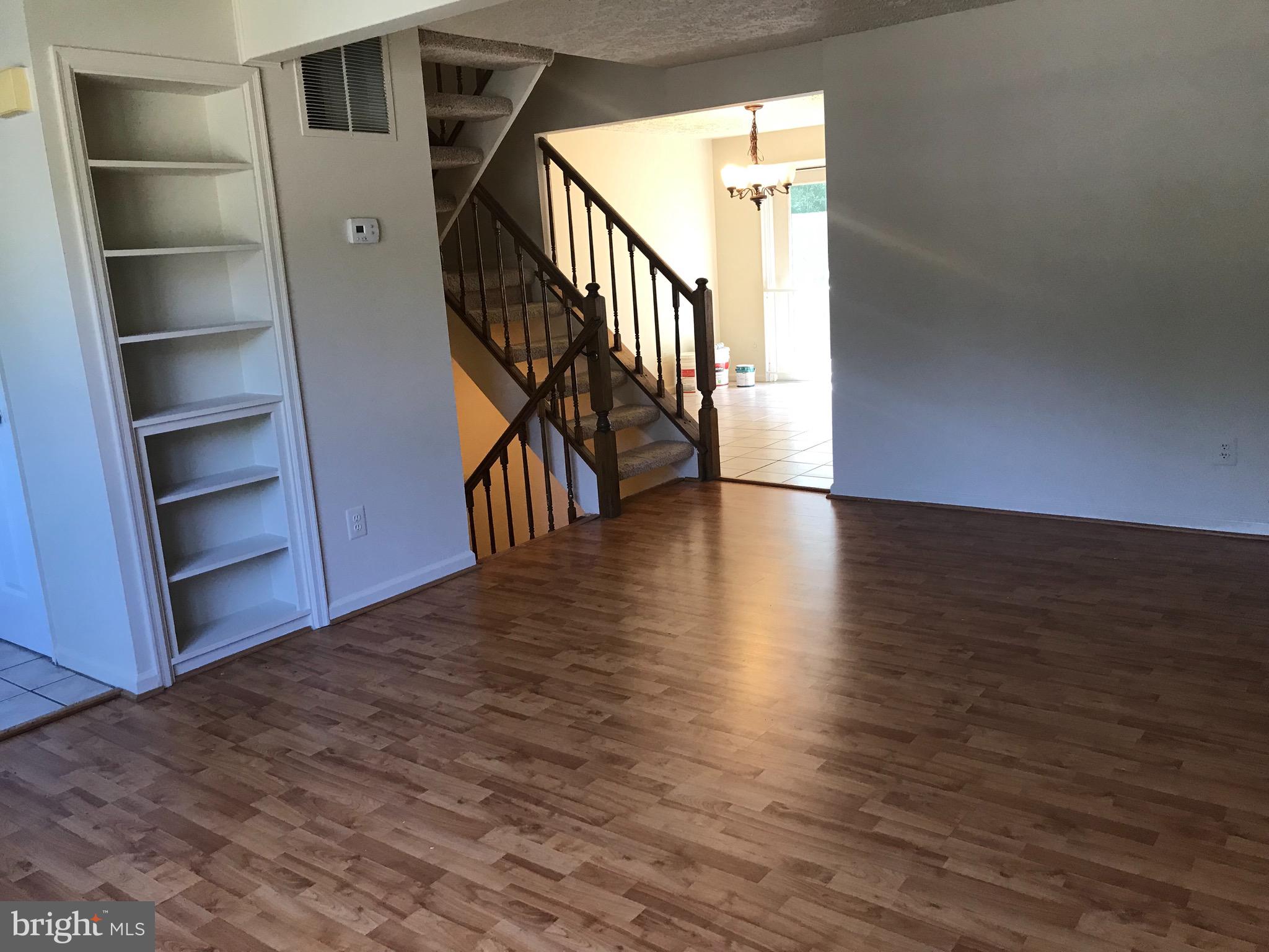 PORT O DUMFRIES - Residential Lease